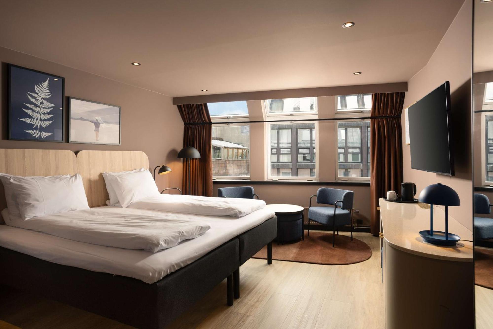 Superior King Room